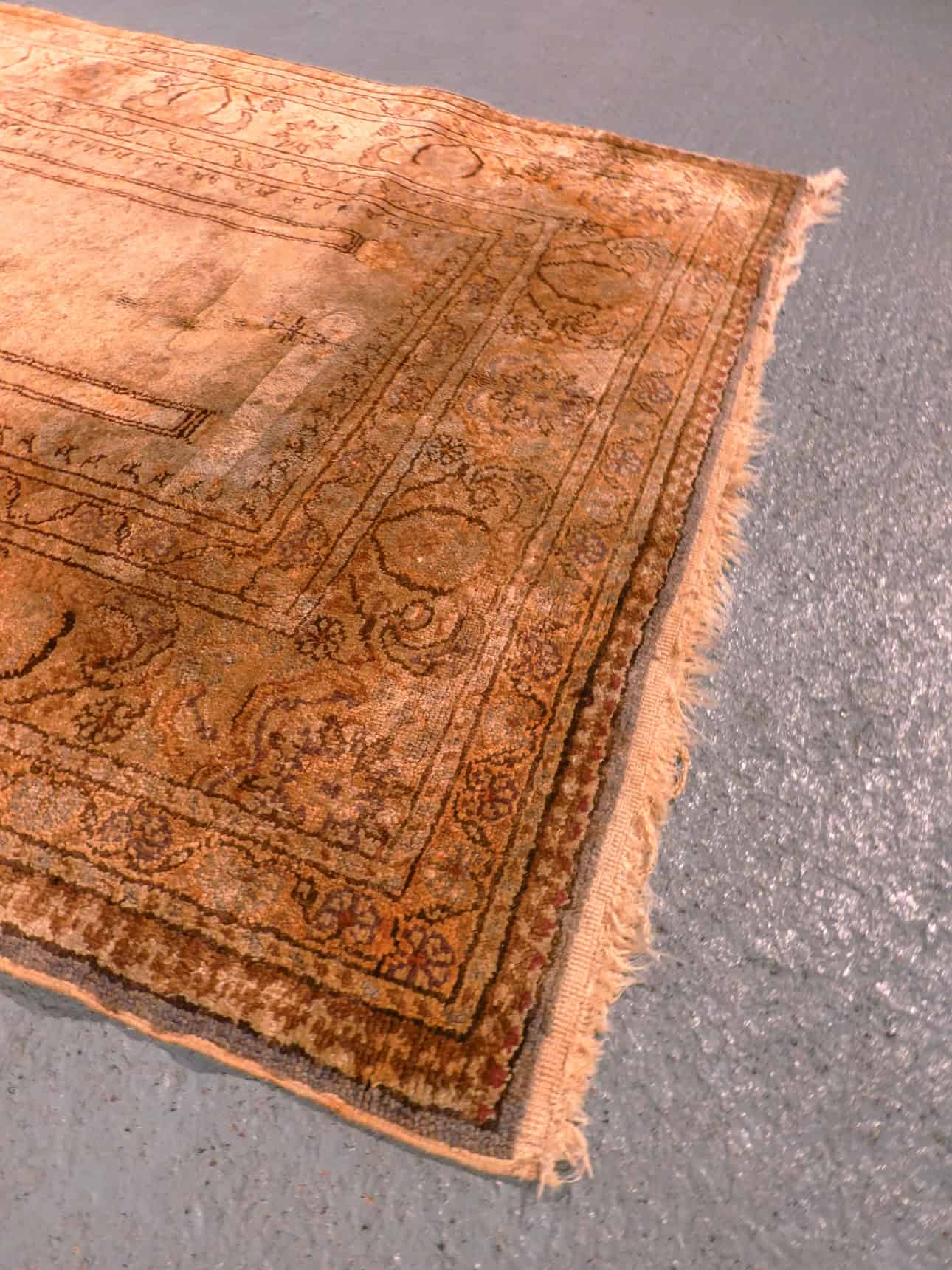 silkkimatto kultaisen hehkuva kayseri 136 x 89 cm lataa uudet kuvat