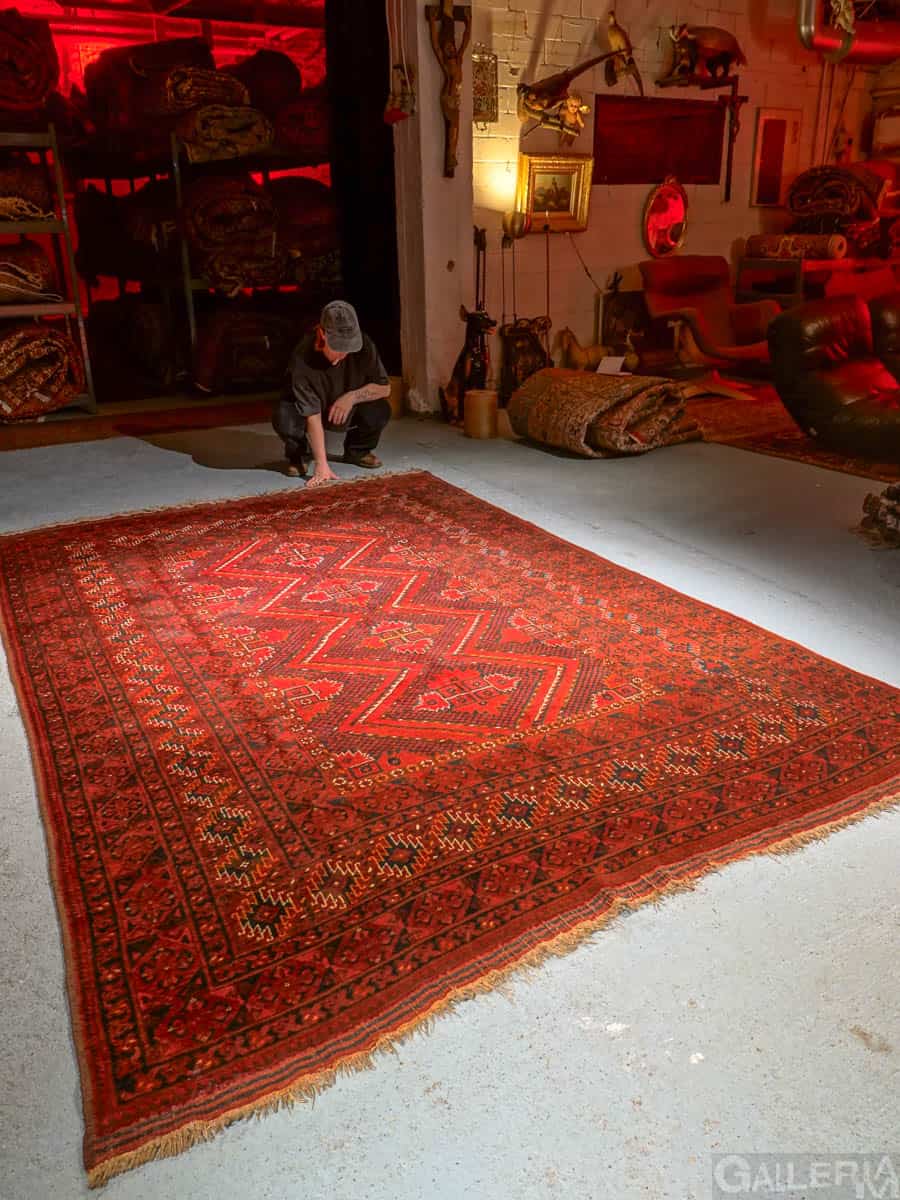 säväyttävän punainen balutsi 300 x 200 cm