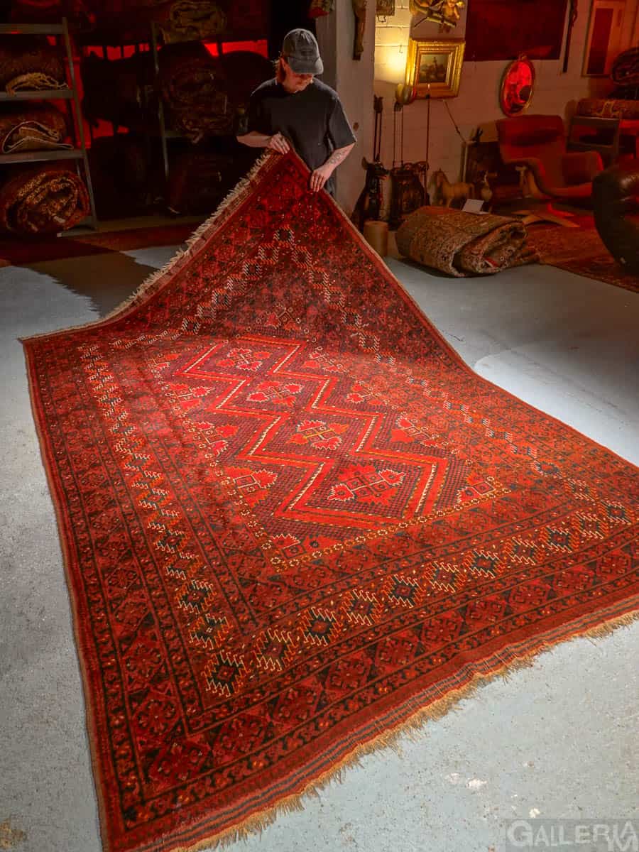 säväyttävän punainen balutsi 300 x 200 cm