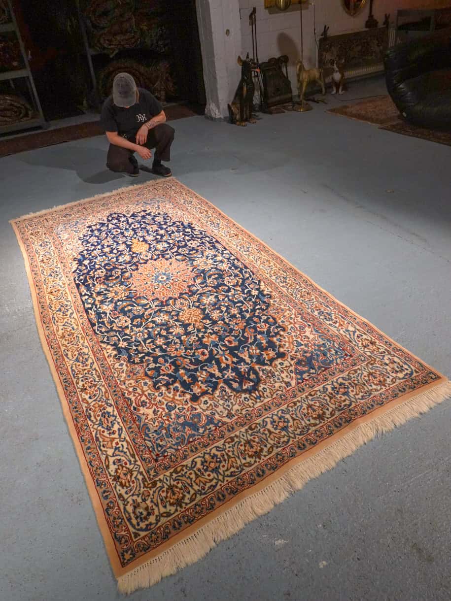 elegantti nain silkillä 280 x 137 cm