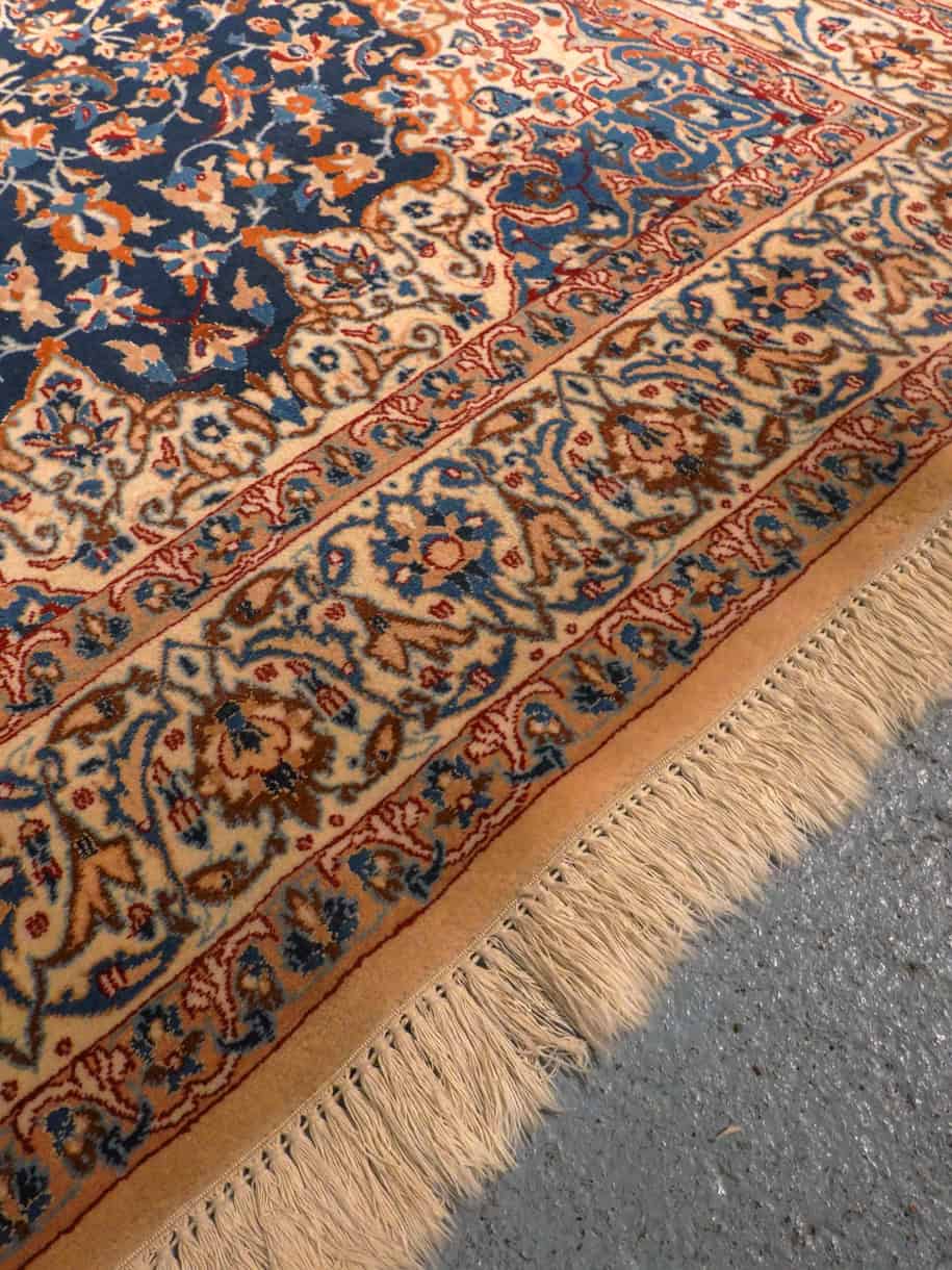 elegantti nain silkillä 280 x 137 cm