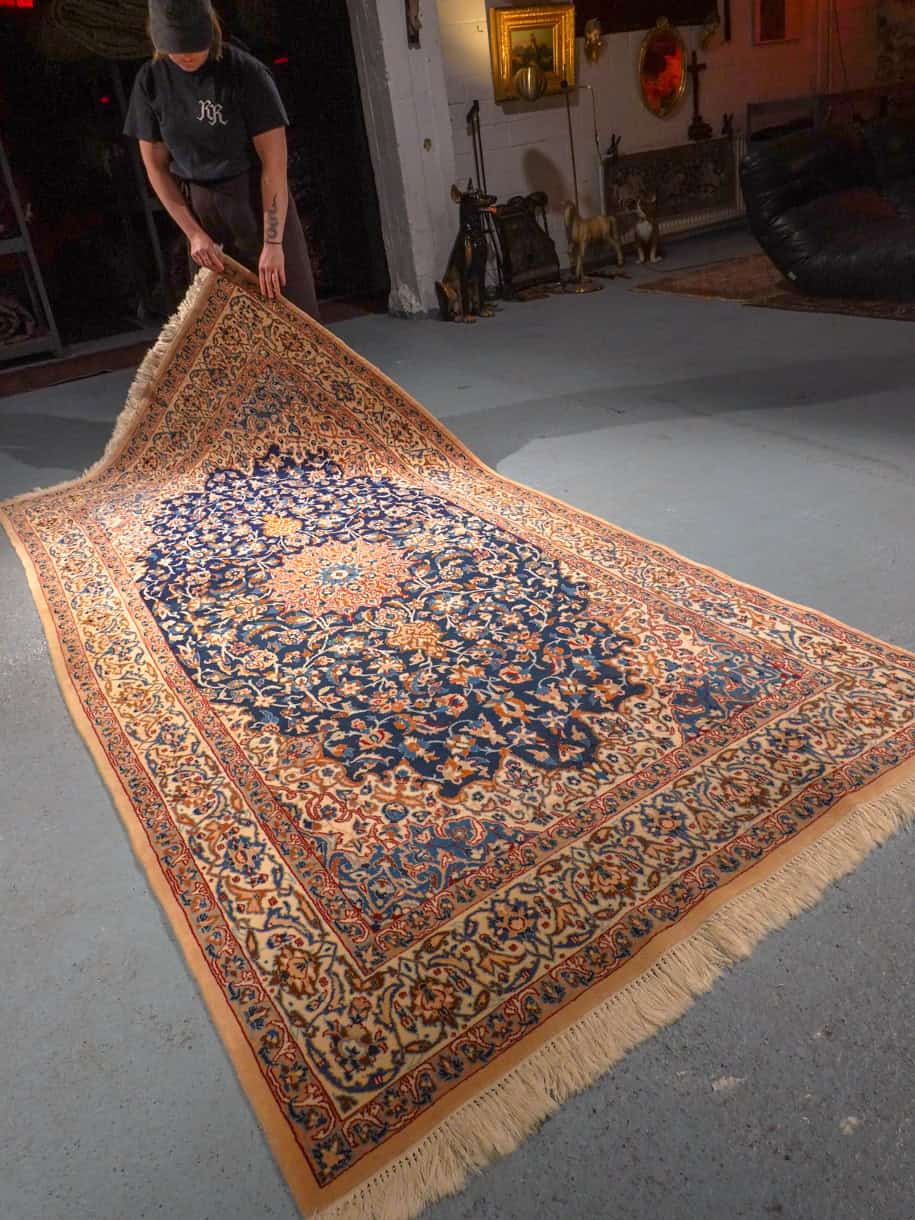 elegantti nain silkillä 280 x 137 cm