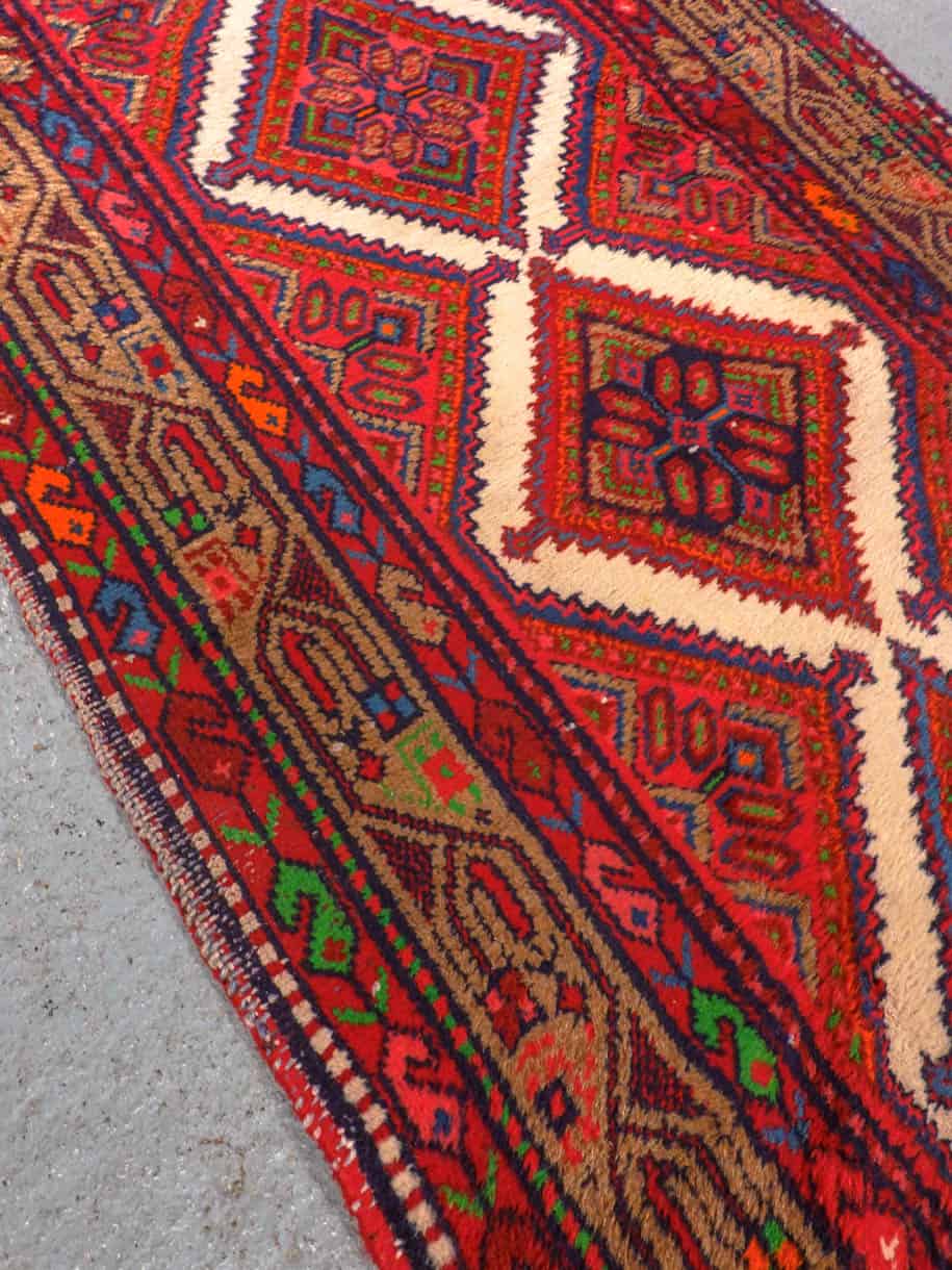 luonteikkaan särmikäs hamadan käytävämatto 304 x 113 cm (kopio)