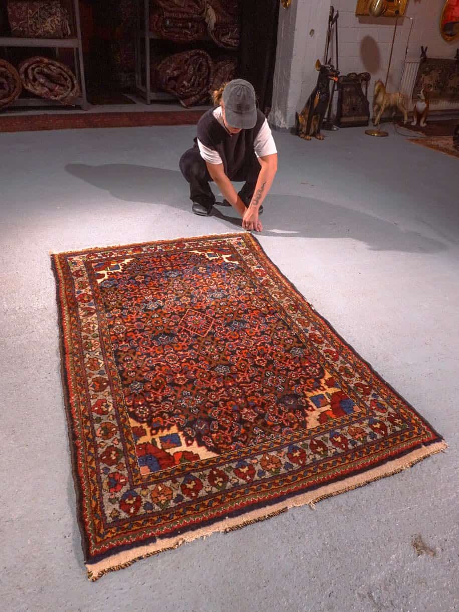 Punainen käsinsolmittu Hamadan-villamatto, 153 × 100 cm