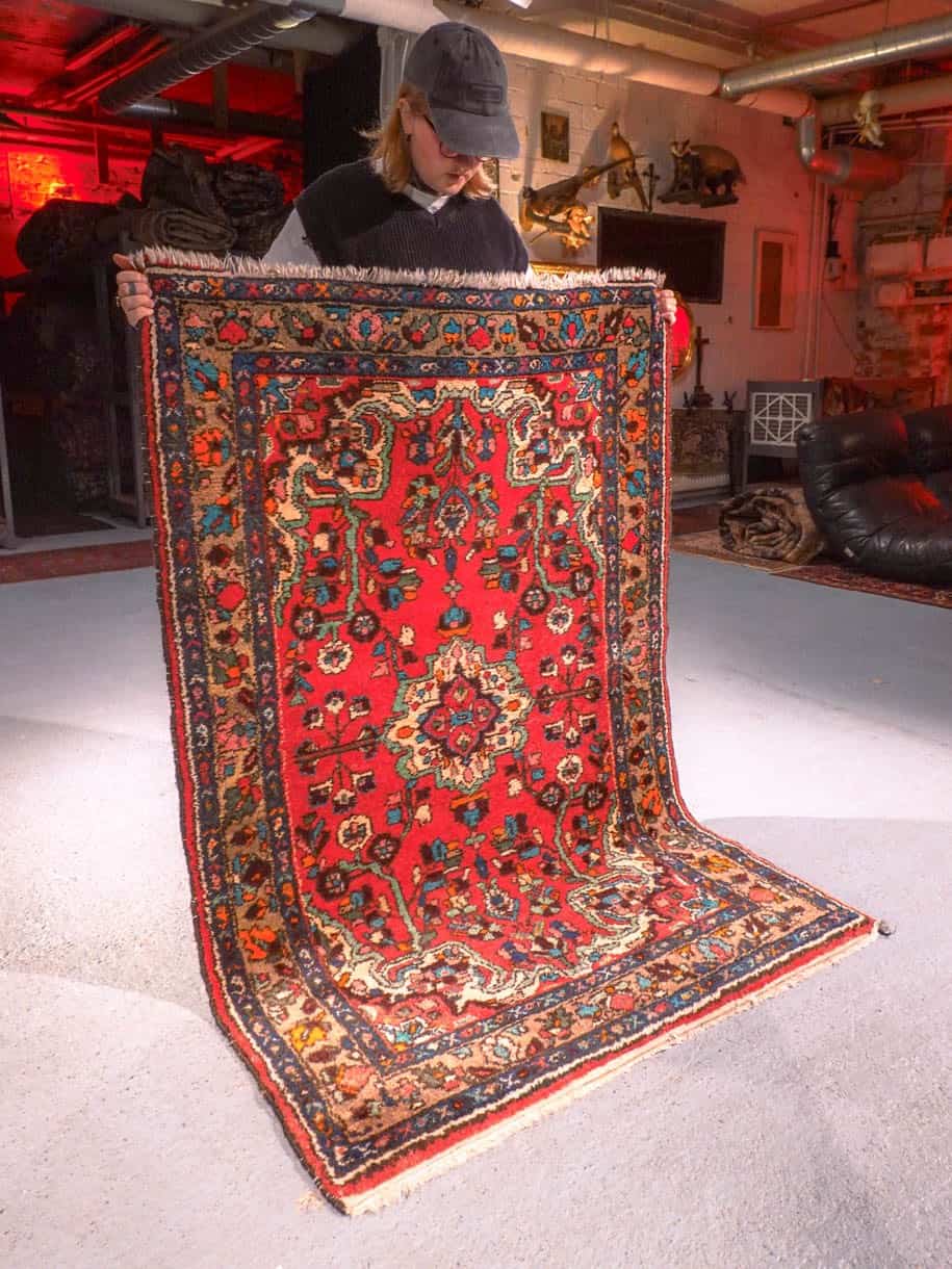 Punainen käsinsolmittu Hamadan-villamatto, 164 × 111 cm