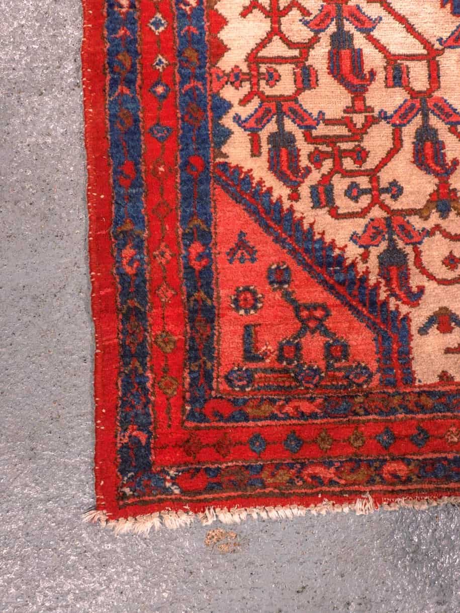 Hamadan-maton kuvioinnin yksityiskohta
