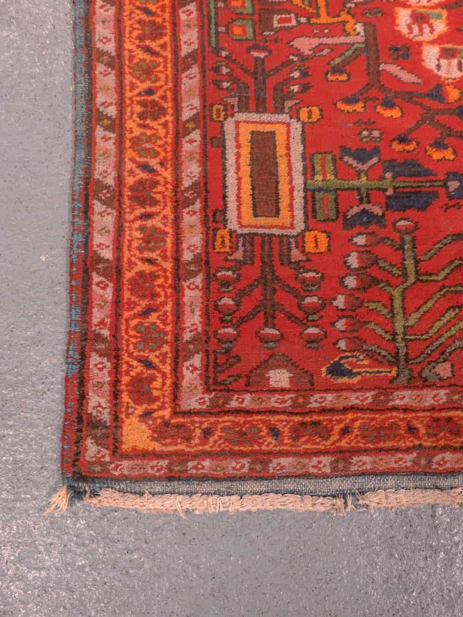 Hamadan-maton reunan yksityiskohta