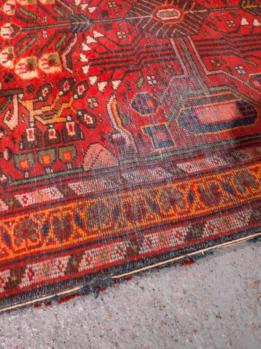 Punainen käsinsolmittu Hamadan-villamatto, 200 × 125 cm
