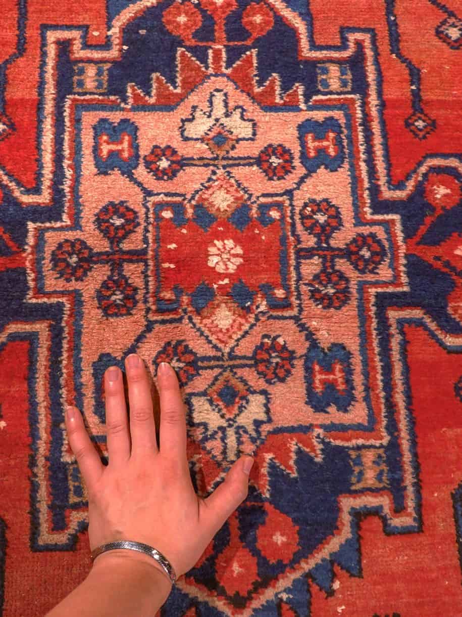 Punainen käsinsolmittu Malayer-villamatto, 166 × 105 cm