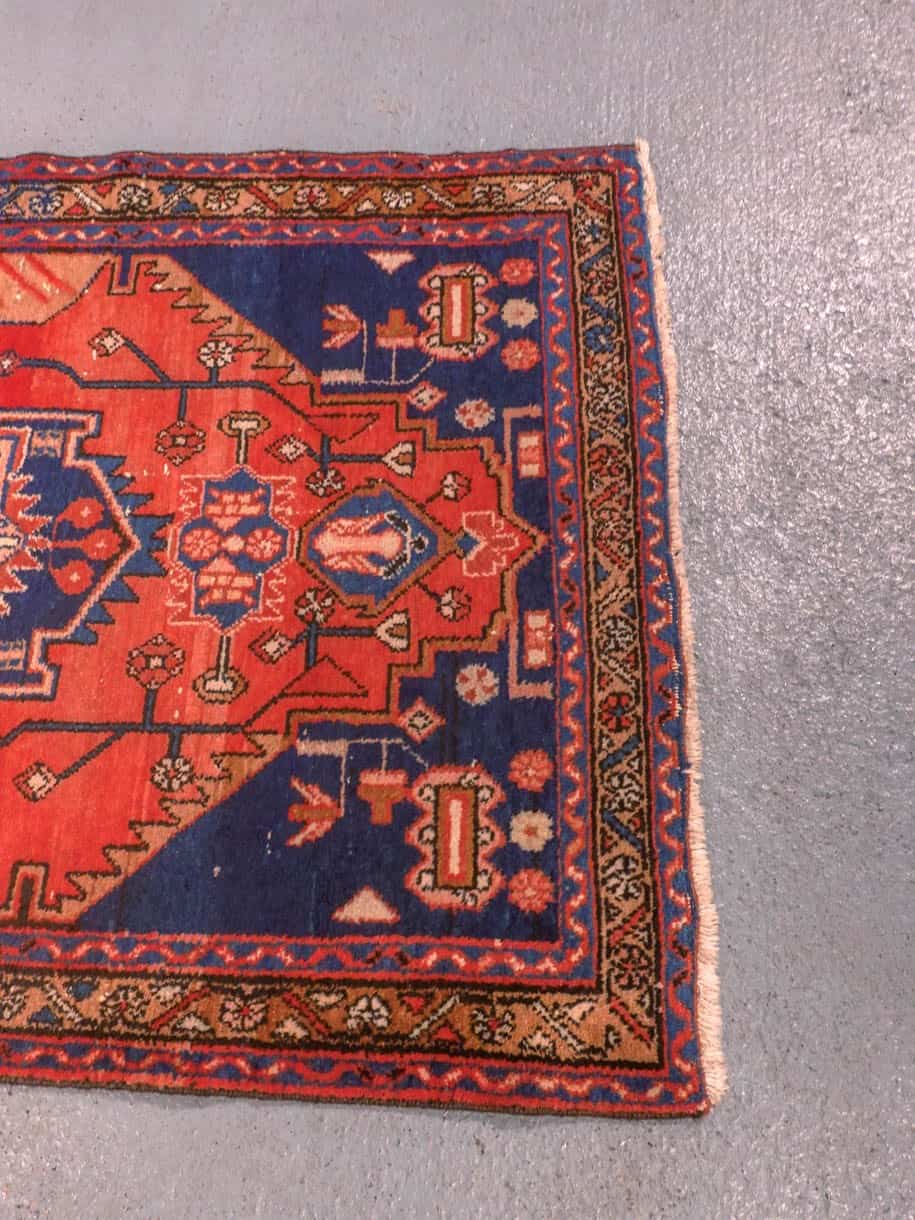 Punainen käsinsolmittu Malayer-villamatto, 166 × 105 cm