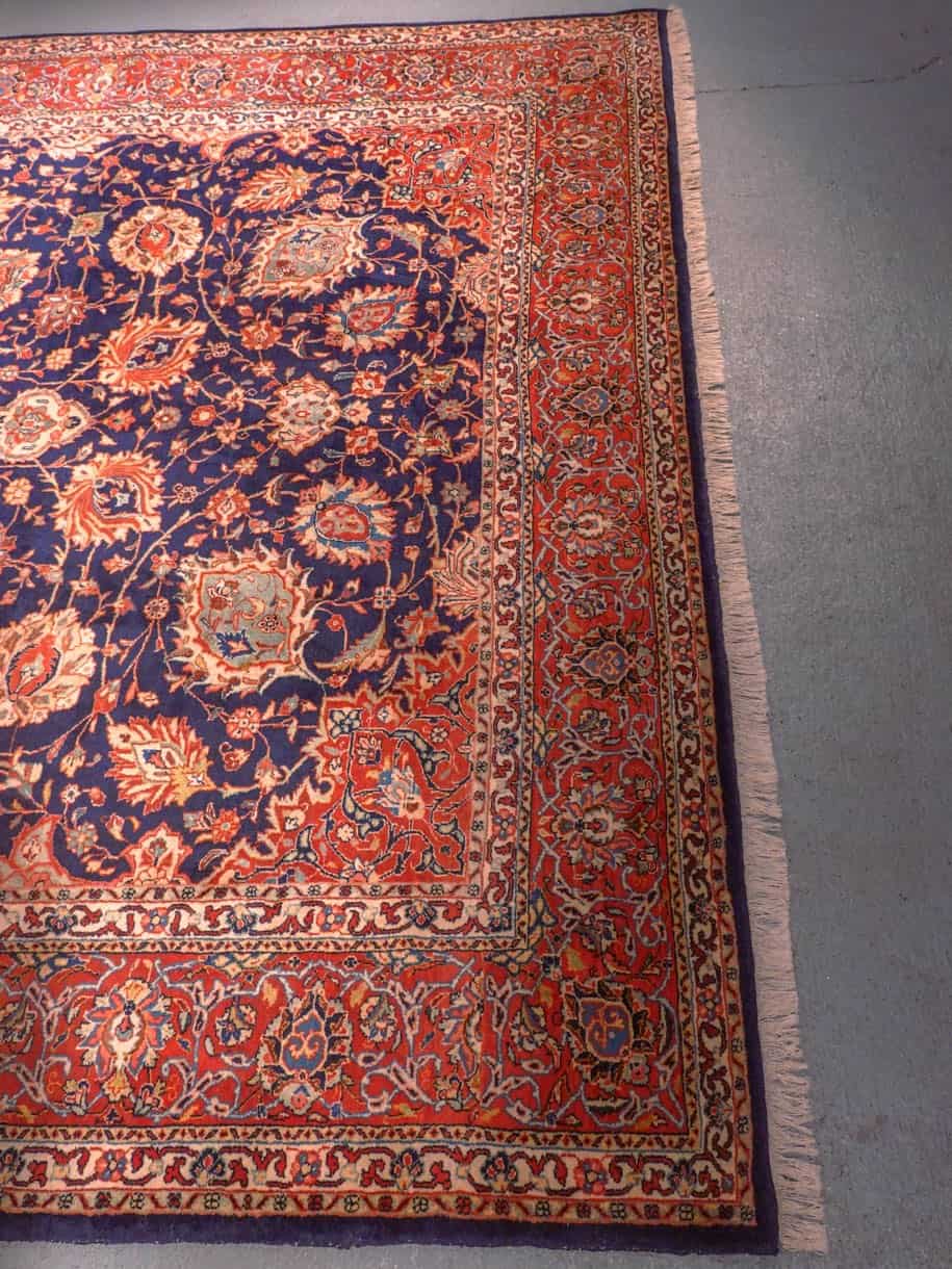 Maanläheinen käsinsolmittu Sarouk-villamatto, 360 × 270 cm