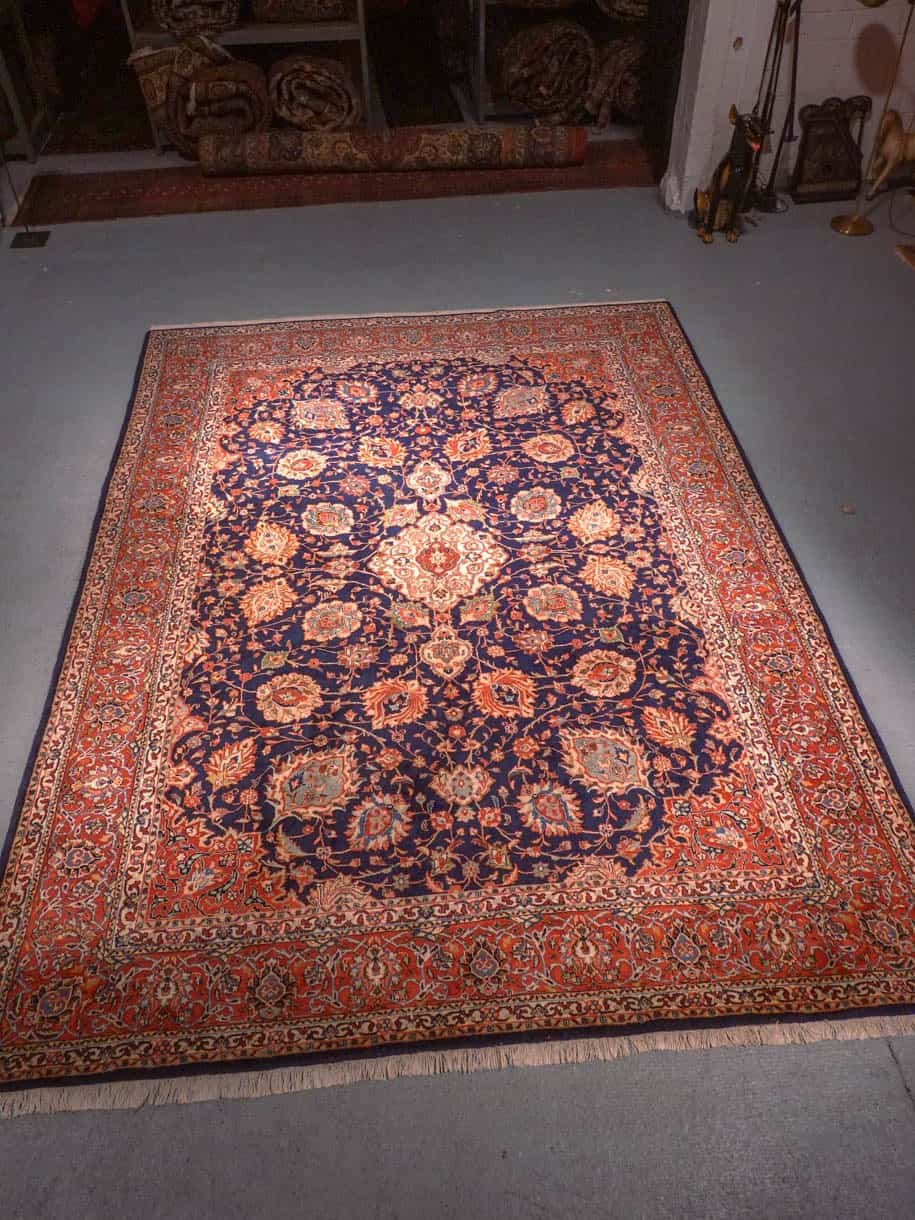 Maanläheinen käsinsolmittu Sarouk-villamatto, 360 × 270 cm