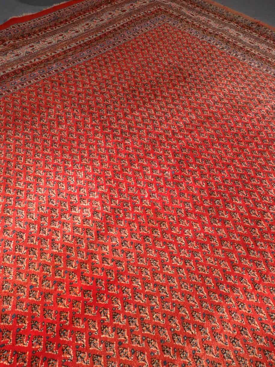 Punainen käsinsolmittu Sarouk Mir-villamatto, 420 × 310 cm
