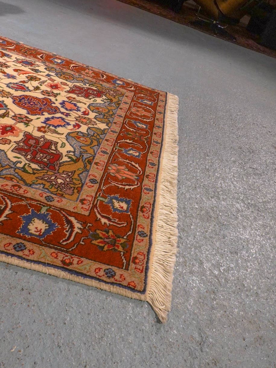 Tabriz-maton reunan yksityiskohta