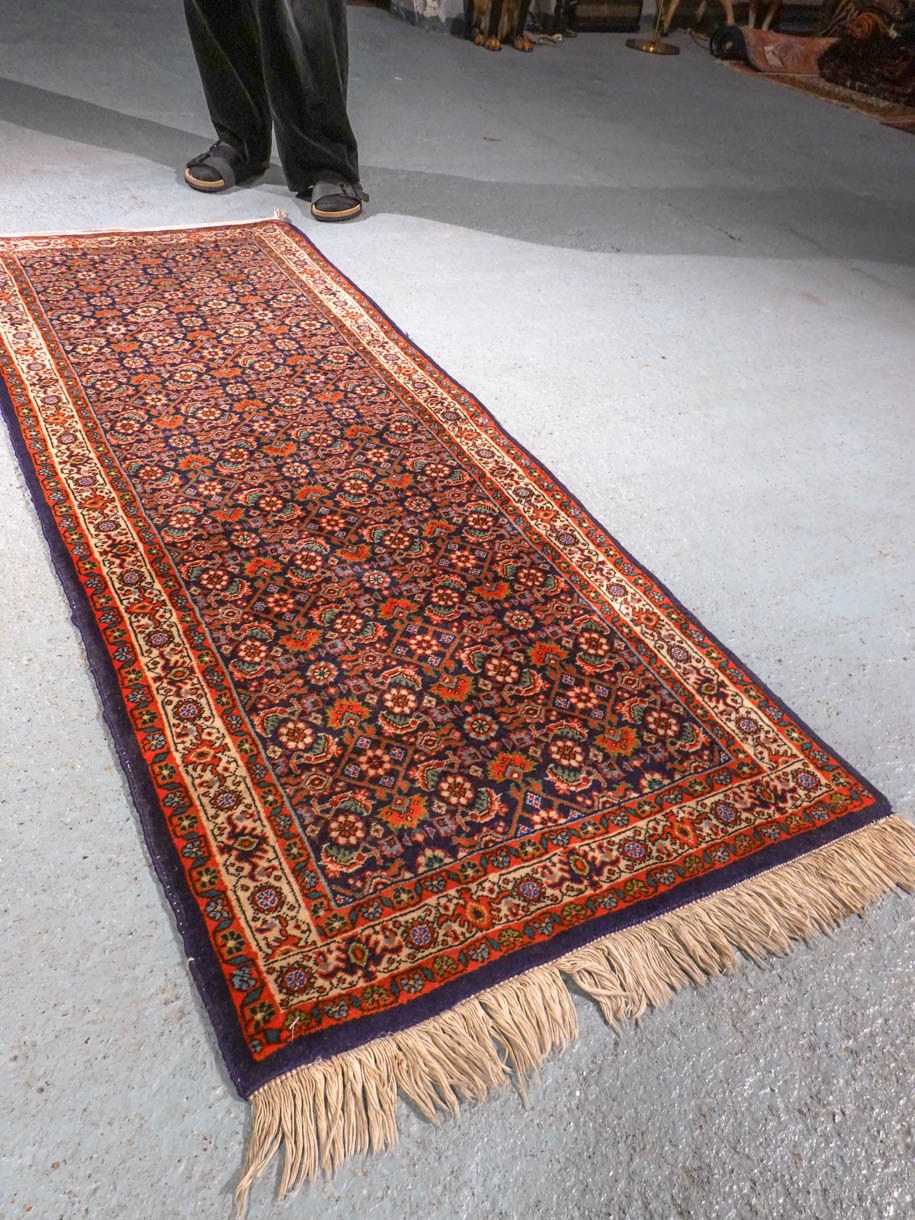 Maanläheinen käsinsolmittu Bijar-villamatto, 158 × 65 cm