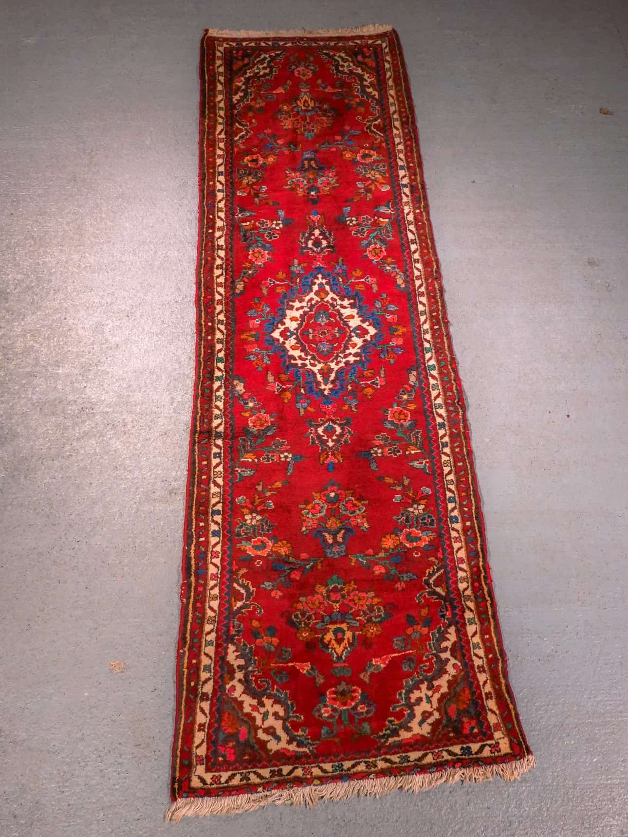 Punainen käsinsolmittu Hamadan-villamatto, 270 × 80 cm