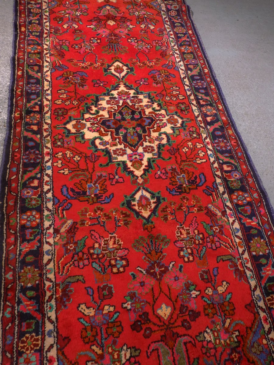 Punainen käsinsolmittu Hamadan-villamatto, 297 × 106 cm