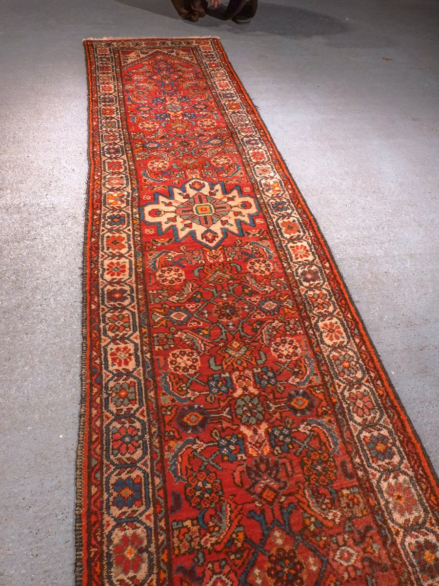 Punainen käsinsolmittu Hamadan-villamatto, 308 × 75 cm