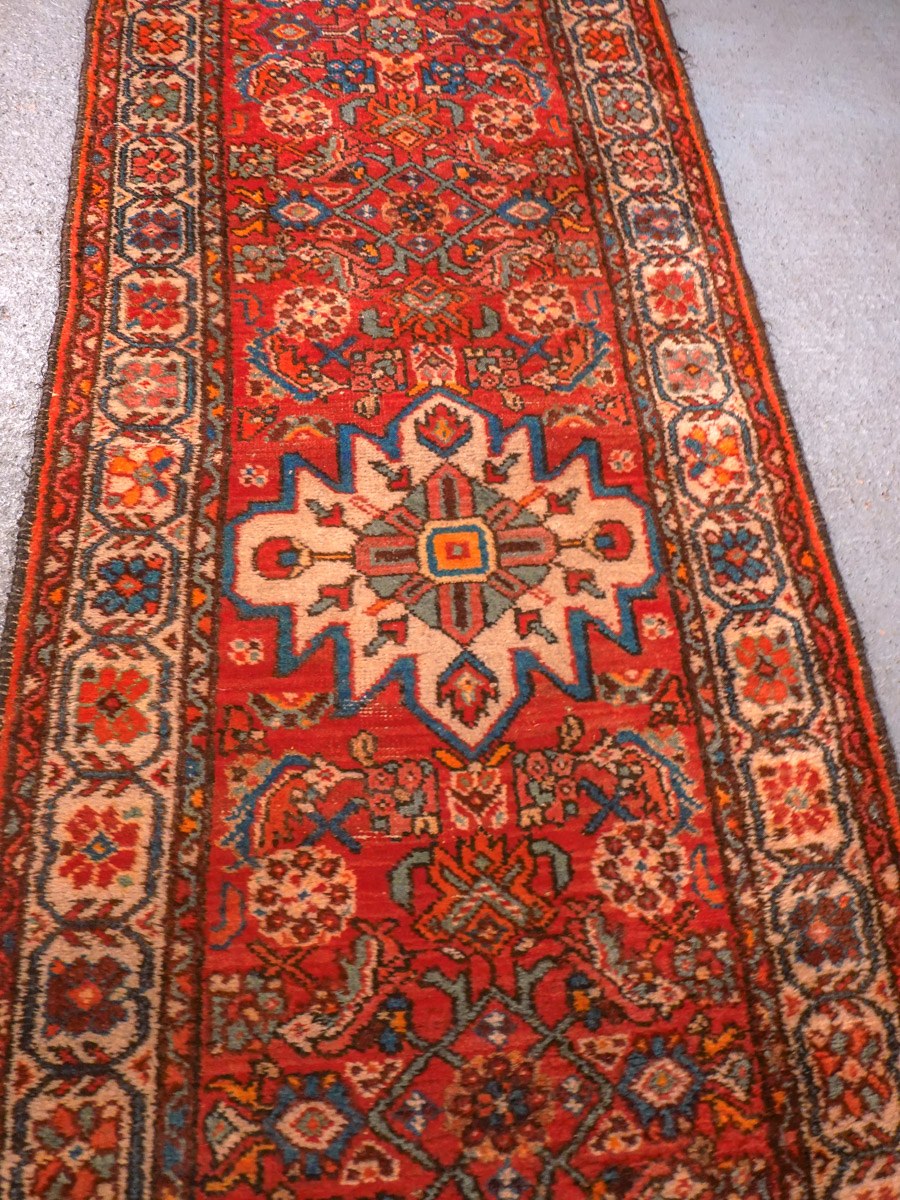 Punainen käsinsolmittu Hamadan-villamatto, 308 × 75 cm