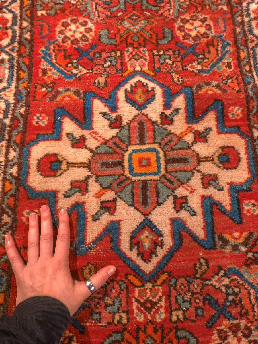 Punainen käsinsolmittu Hamadan-villamatto, 308 × 75 cm