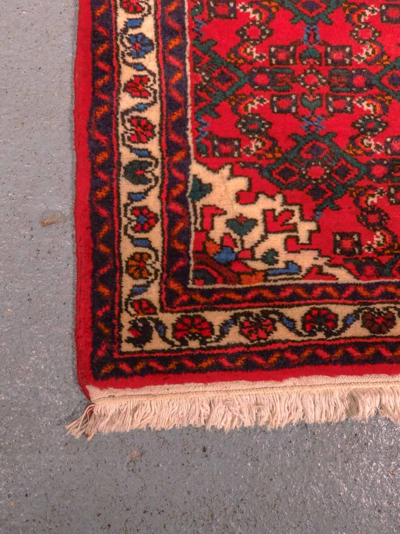 Punainen käsinsolmittu Hossainabad-villamatto, 307 × 89 cm
