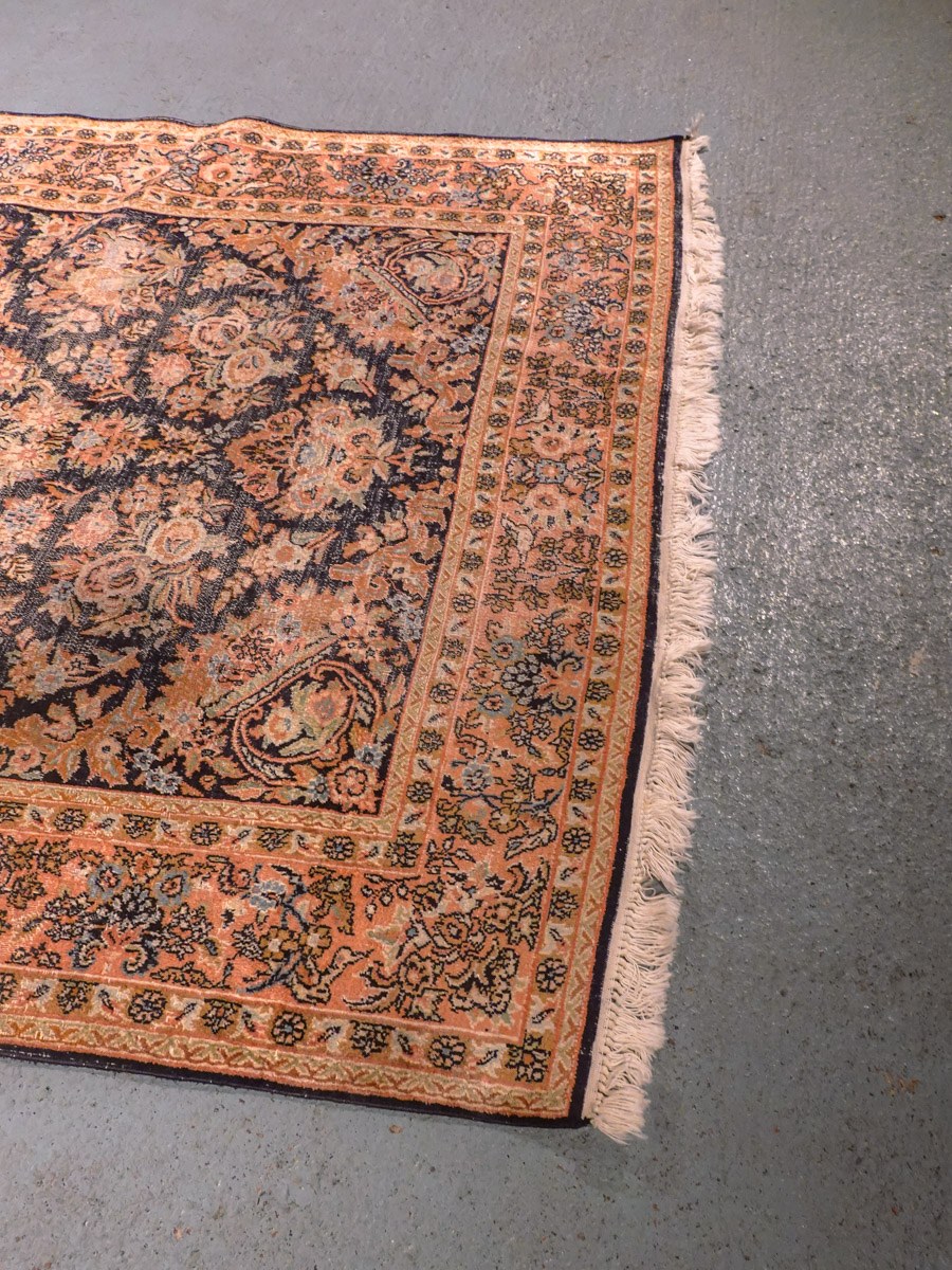 Kashmir-maton reunan yksityiskohta