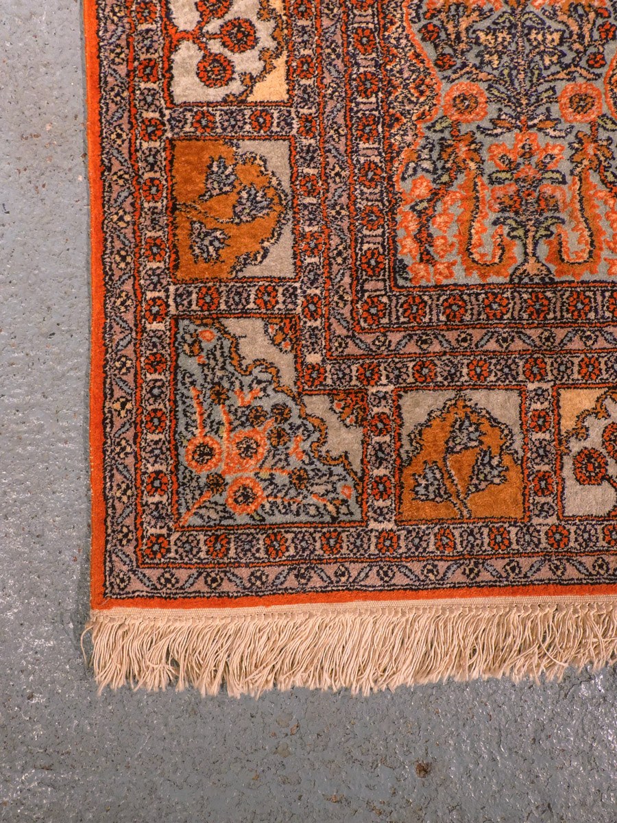 Kashmir-maton reunan yksityiskohta