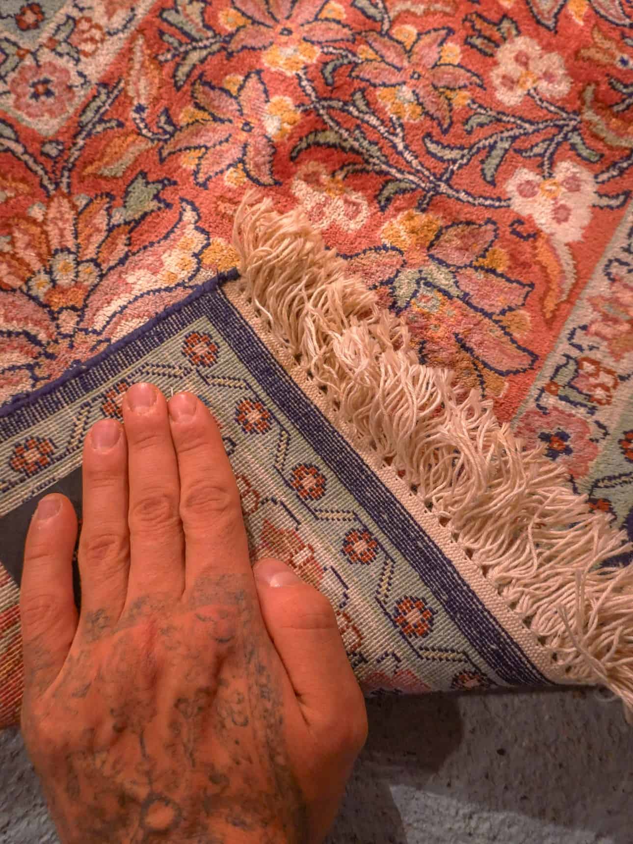 Punainen käsinsolmittu Kashmir-silkkimatto, 335 × 245 cm