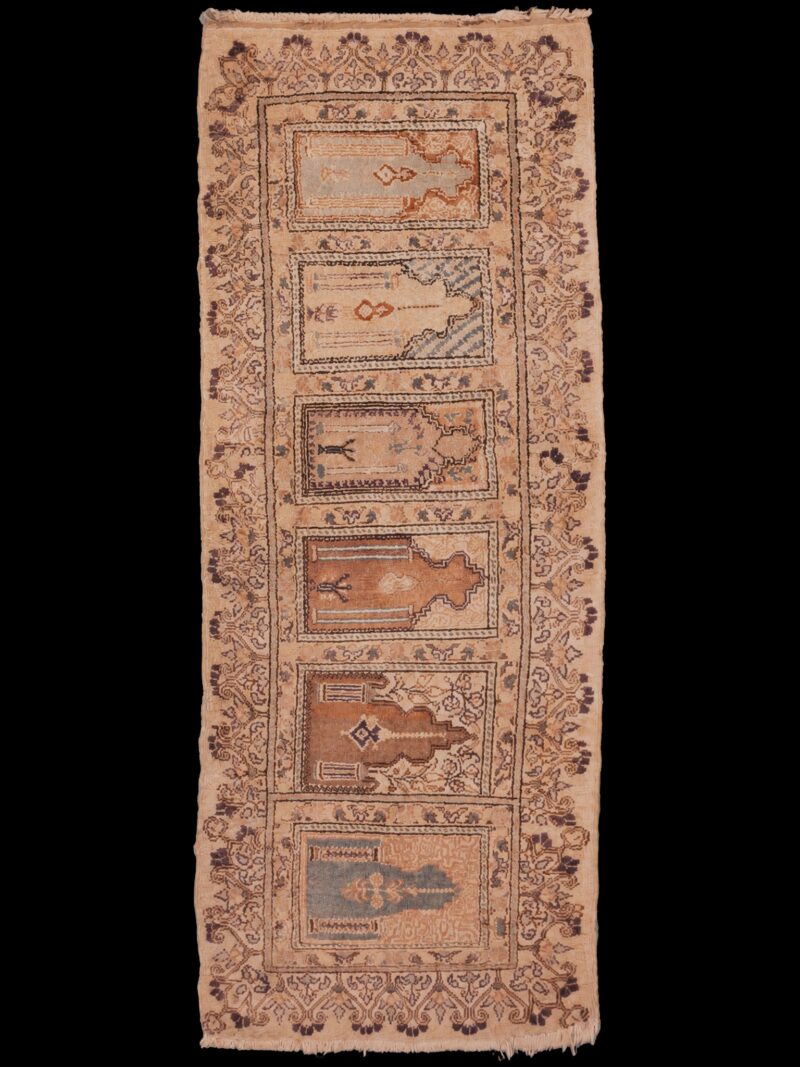 Vaalea käsinsolmittu Kayseri-villamatto, 160 × 65 cm