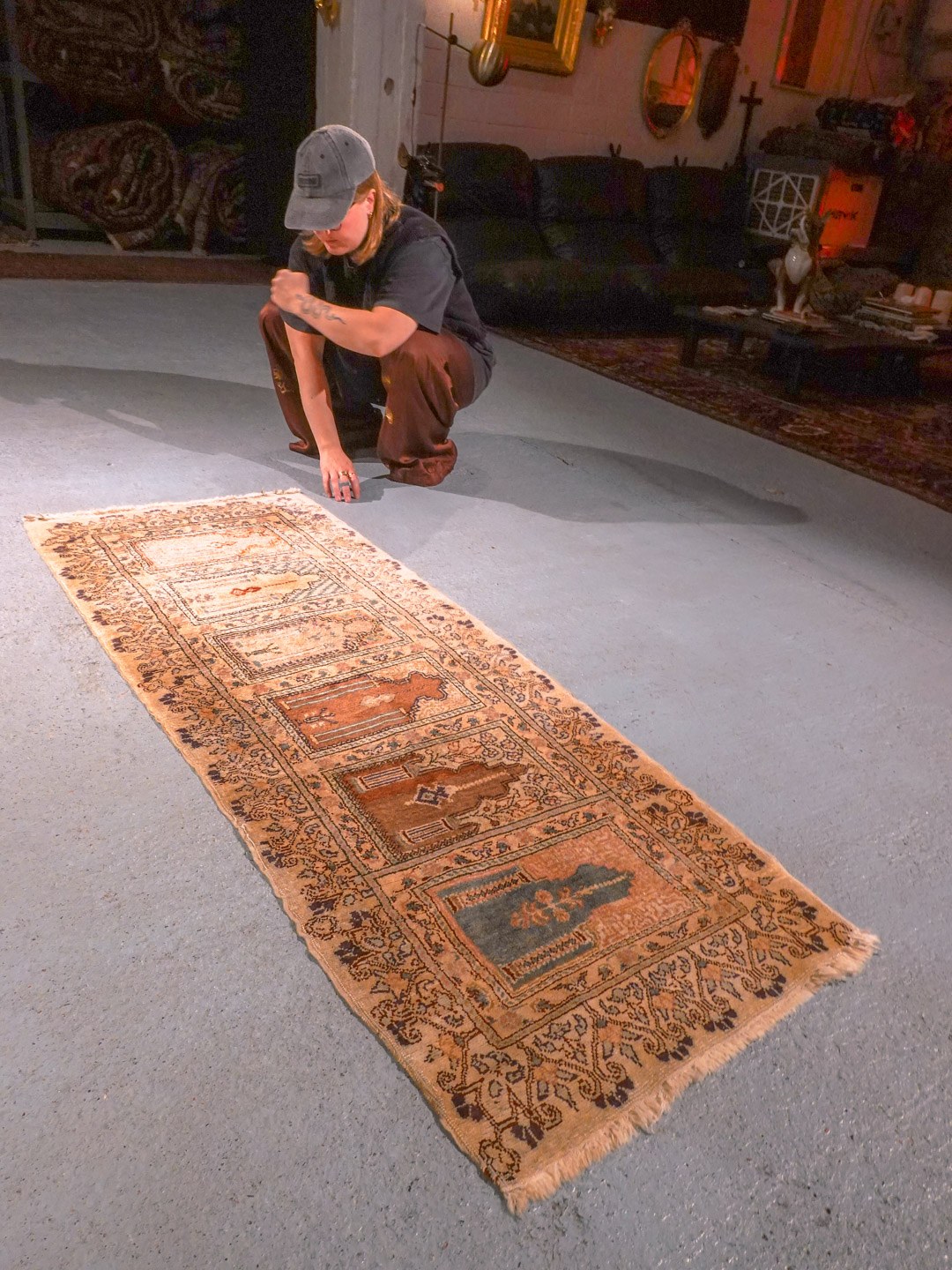Vaalea käsinsolmittu Kayseri-villamatto, 160 × 65 cm