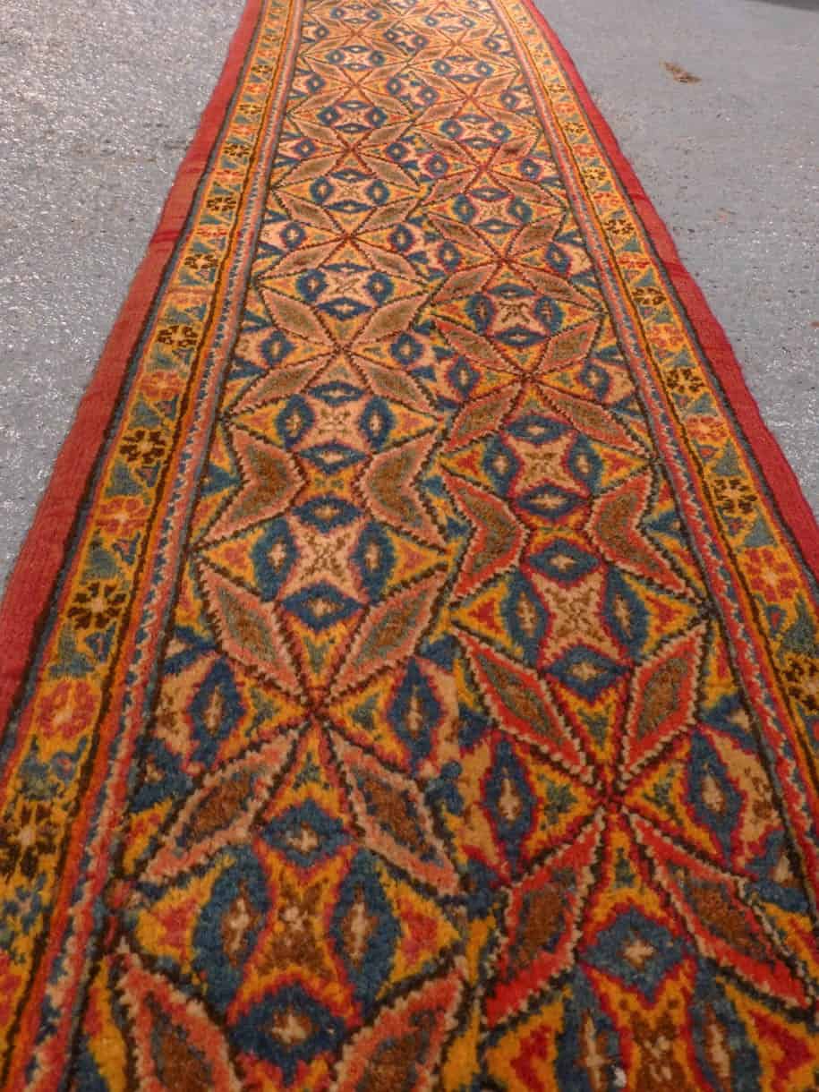 Punainen käsinsolmittu Keshan-villamatto, 170 × 33 cm