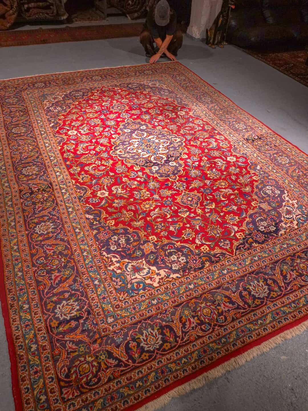 Punainen käsinsolmittu Keshan-villamatto, 350 × 250 cm