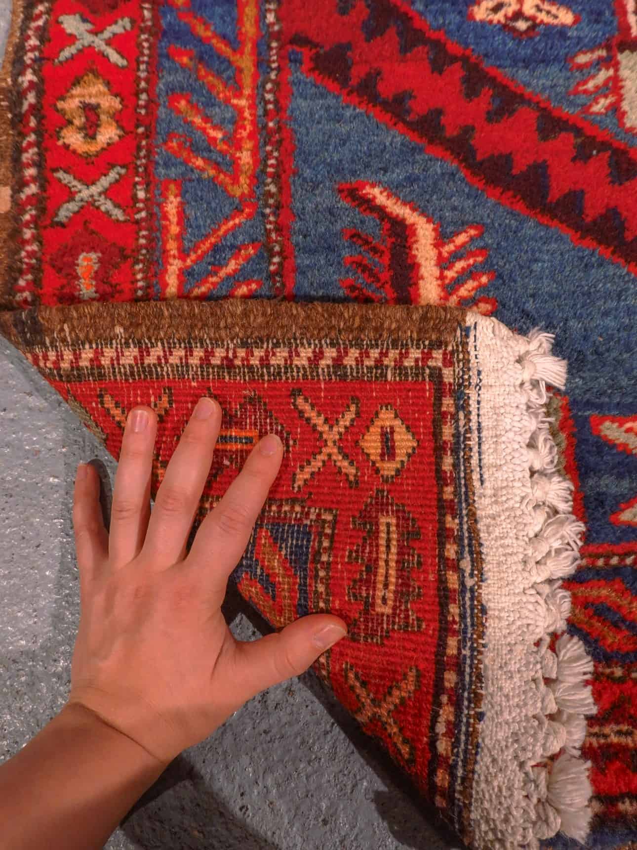 Punainen käsinsolmittu Meshkin-villamatto, 305 × 103 cm