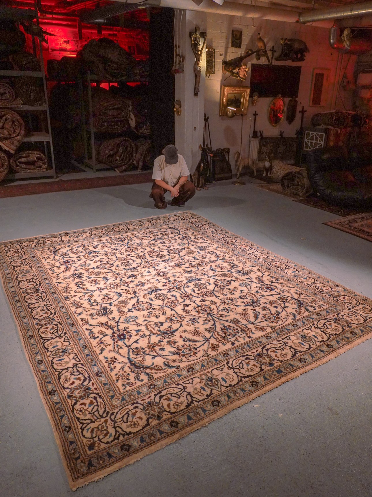 Vaalea käsinsolmittu Nain-villamatto, 300 × 245 cm