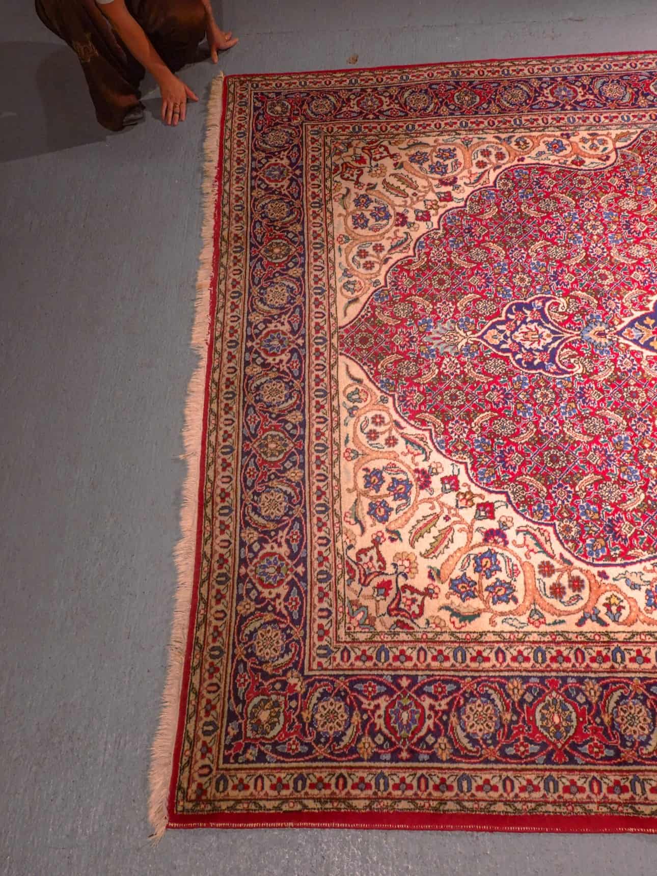 Punainen käsinsolmittu Tabriz-villamatto, 330 × 230 cm