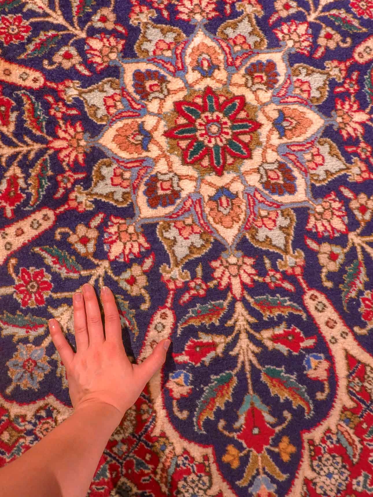 Tabriz-maton kuvioinnin yksityiskohta