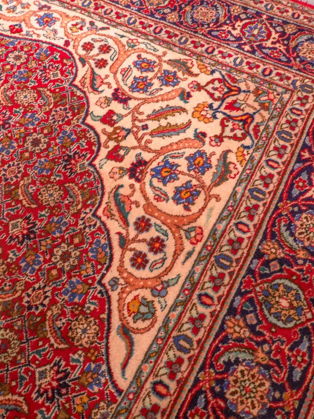 Tabriz-maton kuvioinnin yksityiskohta
