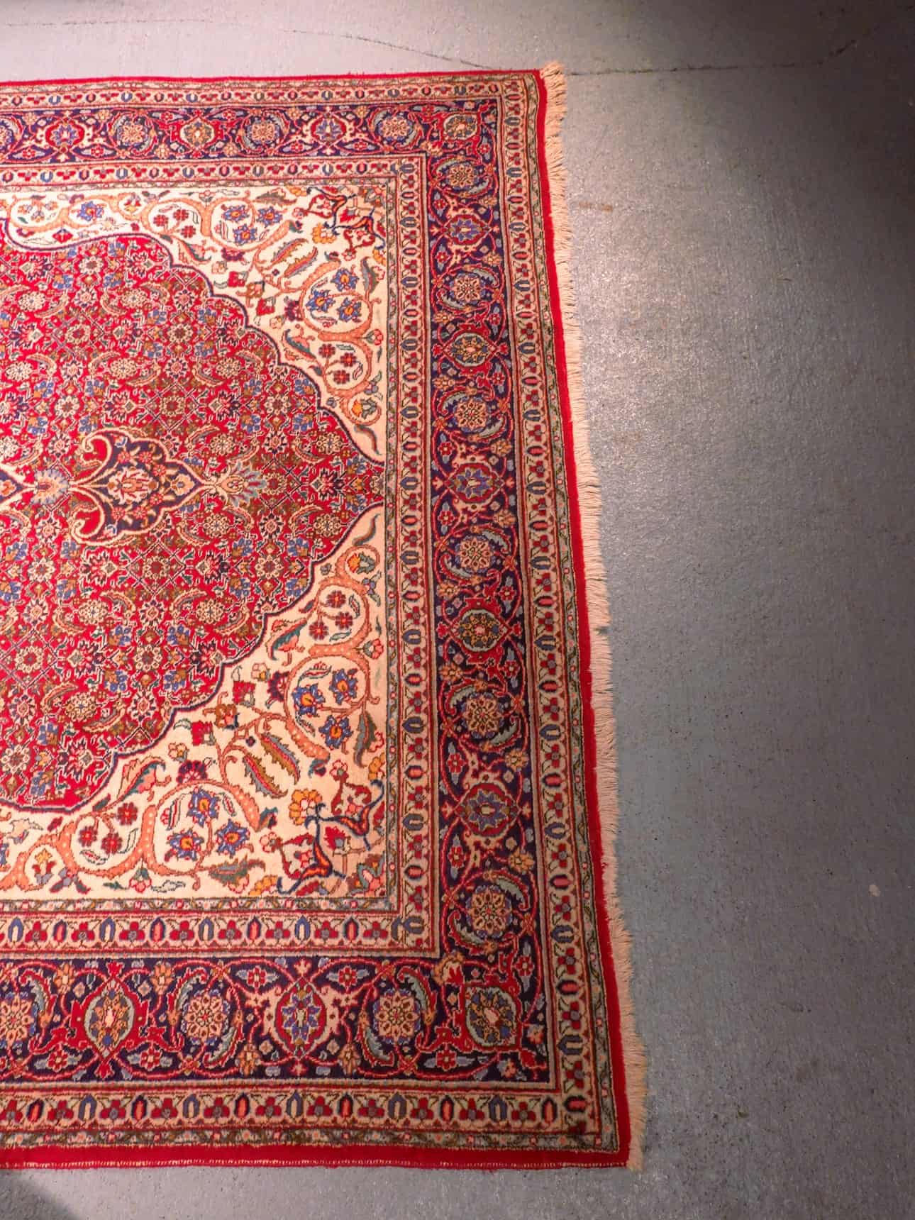 Tabriz-maton reunan yksityiskohta