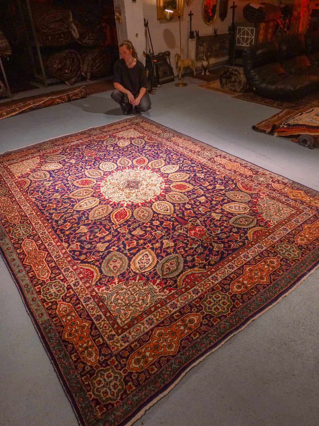 Maanläheinen käsinsolmittu Tabriz-villamatto, 347 × 257 cm