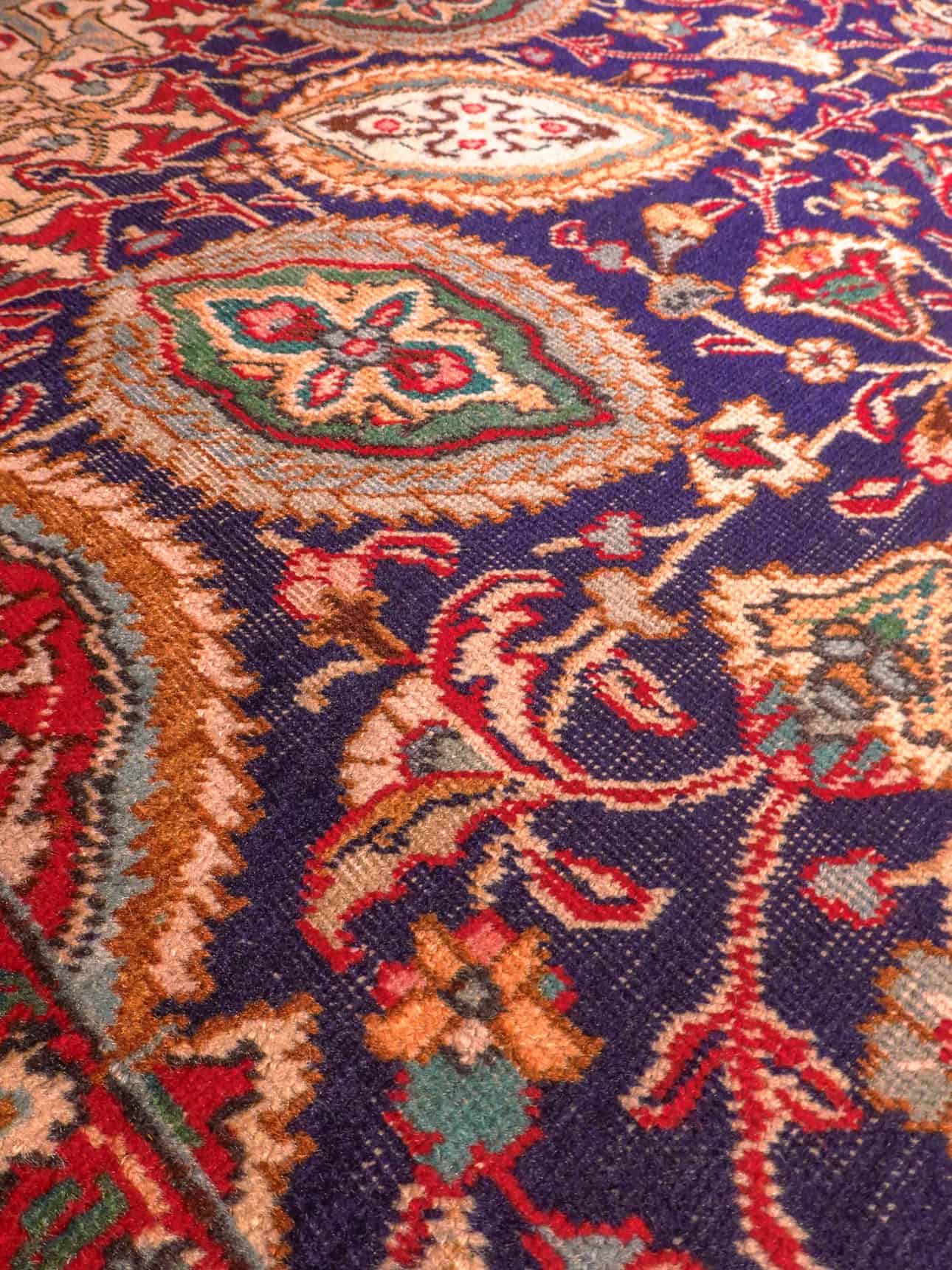 Tabriz-maton kuvioinnin yksityiskohta