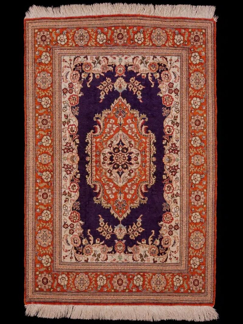Muu käsinsolmittu Ghom-silkkimatto, 122 × 78 cm
