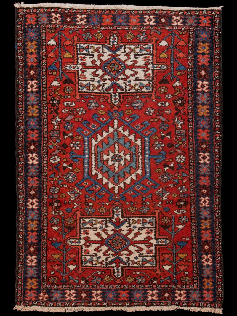 Punainen käsinsolmittu Heriz-villamatto, 148 × 104 cm