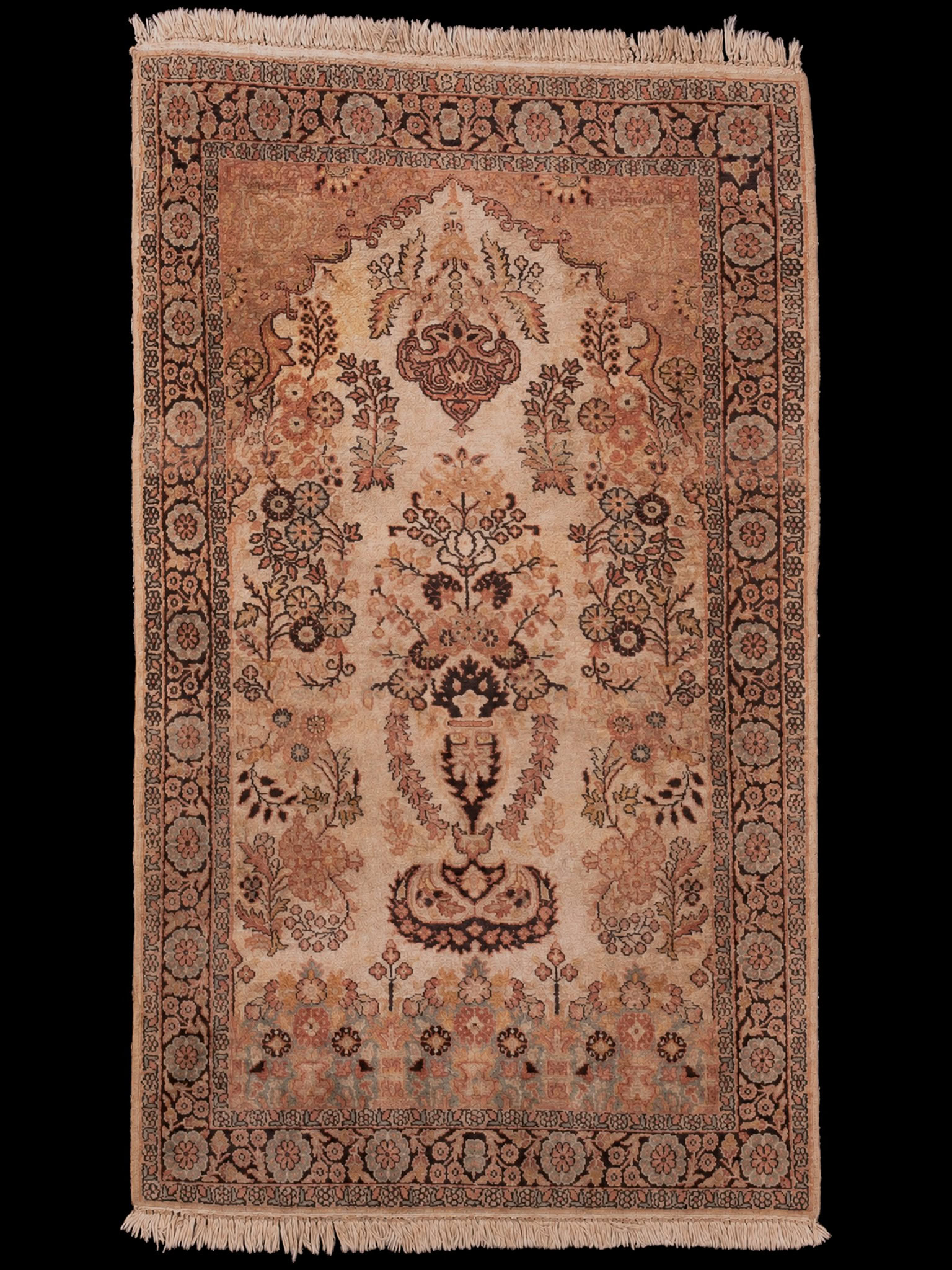 Vaalea käsinsolmittu Kashmir-silkkimatto, 164 × 96 cm