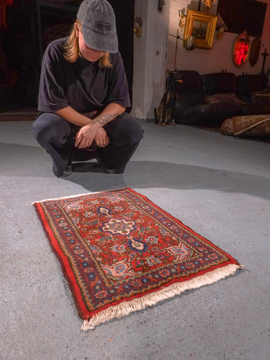 Punainen käsinsolmittu Hamadan-villamatto, 74 × 51 cm