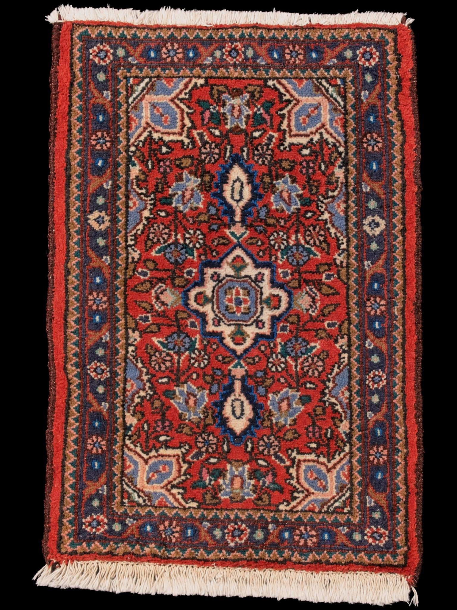 Punainen käsinsolmittu Hamadan-villamatto, 74 × 51 cm