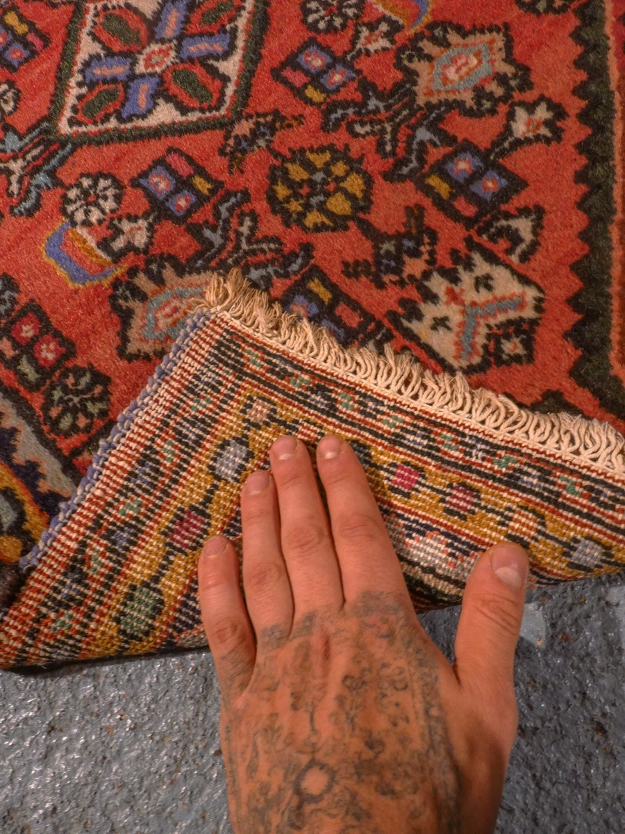 Punainen käsinsolmittu Hamadan-villamatto, 92 × 59 cm