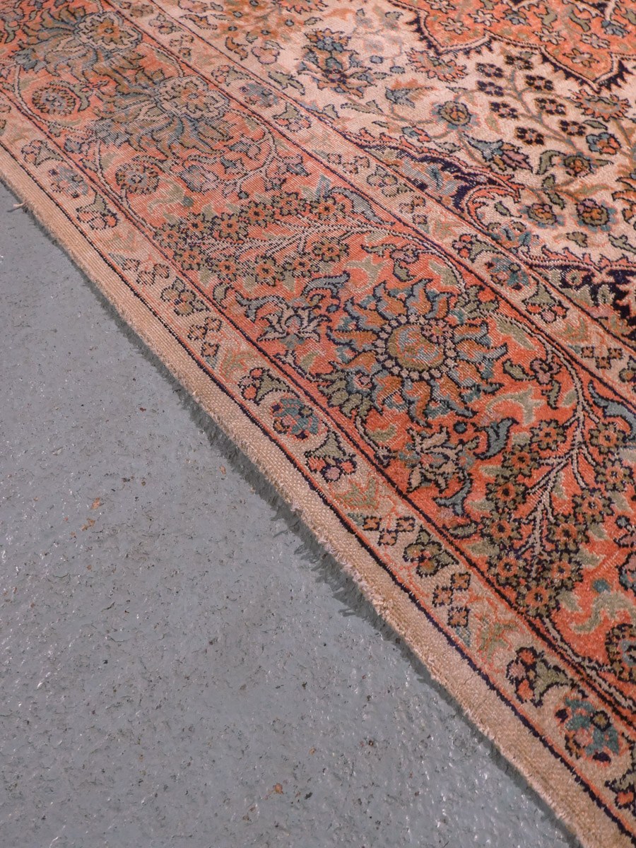 Kashmir-maton reunan yksityiskohta