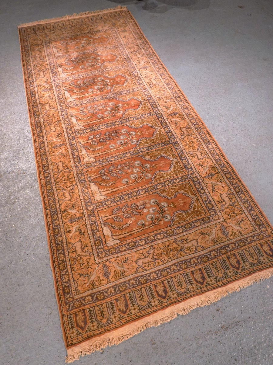 Maanläheinen käsinsolmittu Kayseri-silkkimatto, 220 × 90 cm
