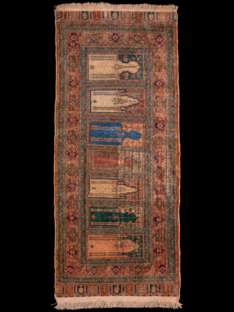 Maanläheinen käsinsolmittu Kayseri-silkkimatto, 222 × 88 cm