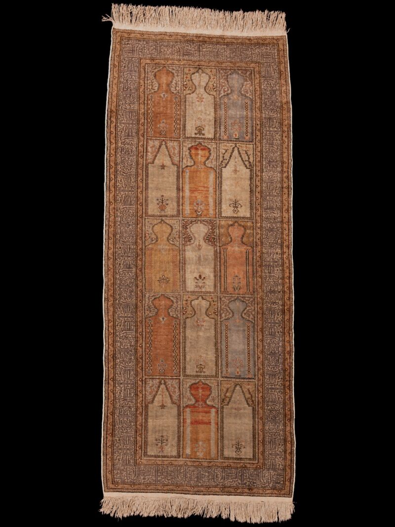 Maanläheinen käsinsolmittu Kayseri-silkkimatto, 230 × 88 cm